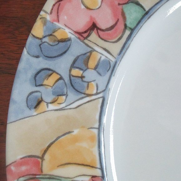 Corelle Watercolors Dinner Plate 10 3/4 inch floral pattern trim 8 available - Picture 2 of 4